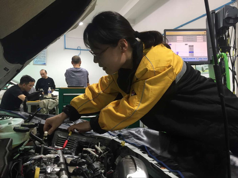 汽車工程學(xué)院成功舉辦2019年校級技能大賽