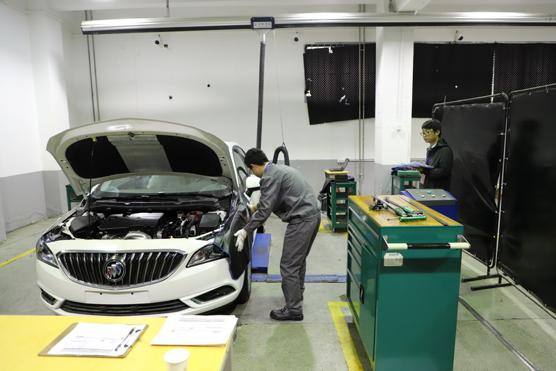 2019年徐州市職業(yè)學(xué)校技能大賽汽車機(jī)電維修技能大賽、建筑智能化系統(tǒng)安裝與調(diào)試技能大賽在我校成功舉辦