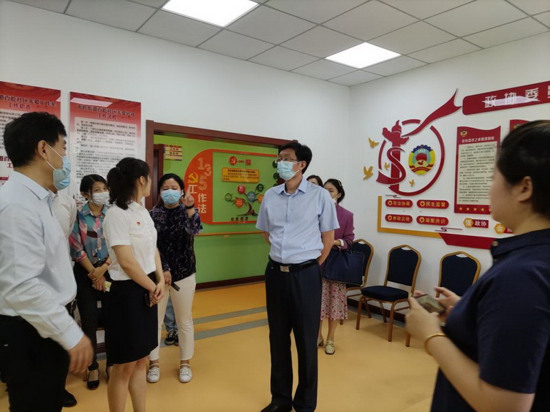 我校應(yīng)邀參加國家發(fā)改委深化促進(jìn)家政服務(wù)業(yè)提質(zhì)擴(kuò)容“領(lǐng)跑者”行動專題調(diào)研會議