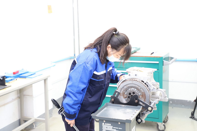2022年徐州市職業(yè)學(xué)校汽車類項(xiàng)目和養(yǎng)老服務(wù)技能與社會照護(hù)類項(xiàng)目技能大賽在我校成功舉行
